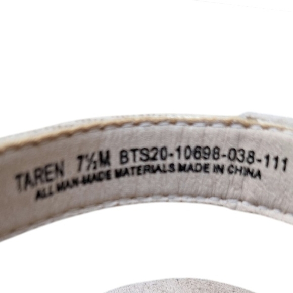 Baretraps Taren Gold Metallic Strappy Wedge Sandals Angelcore Fairycore - Picture 7 of 8